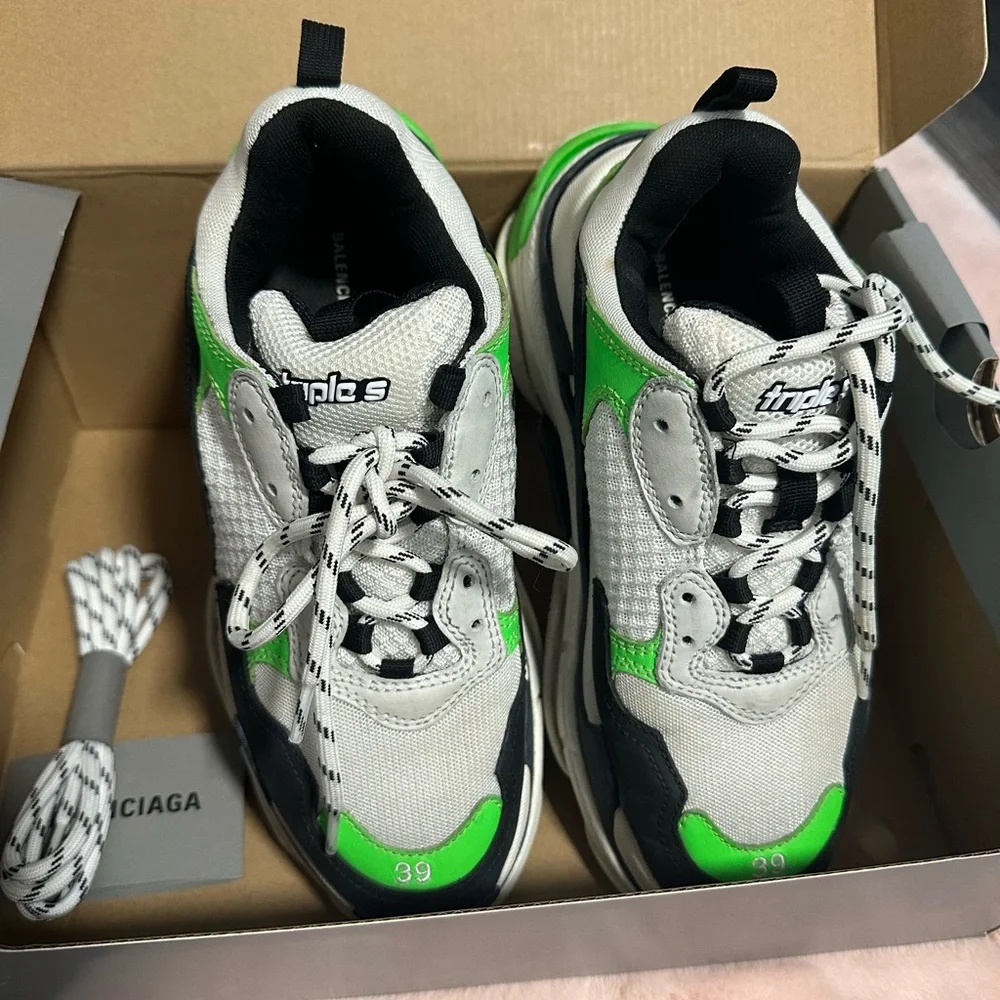 Balenciaga Triple S Sneaker EU39 - Picture 5 of 8